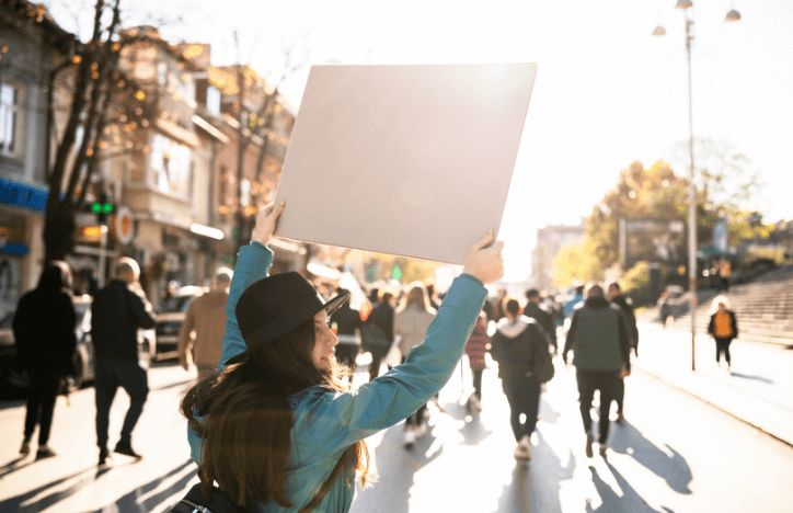 Strike Protests (724 × 468Px)